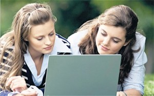laptop_girls_1998468c